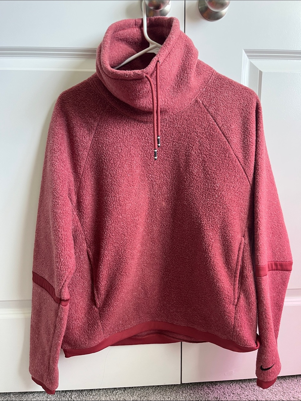 Nike pullover